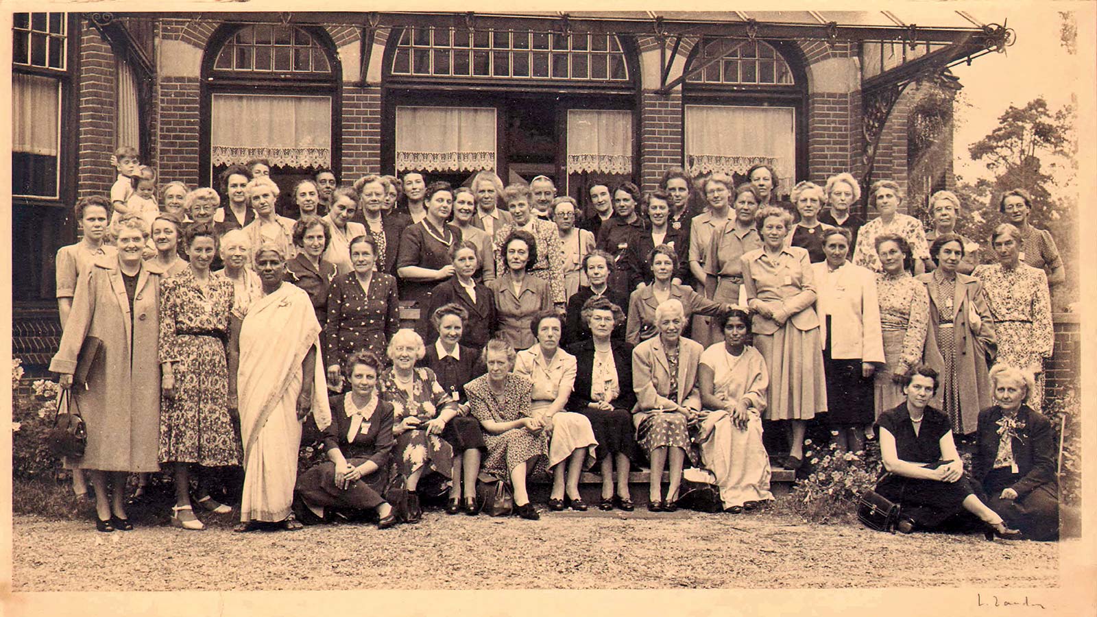 Konferenz von Theologinnen aus der ganzen Welt in Amsterdam 1948.