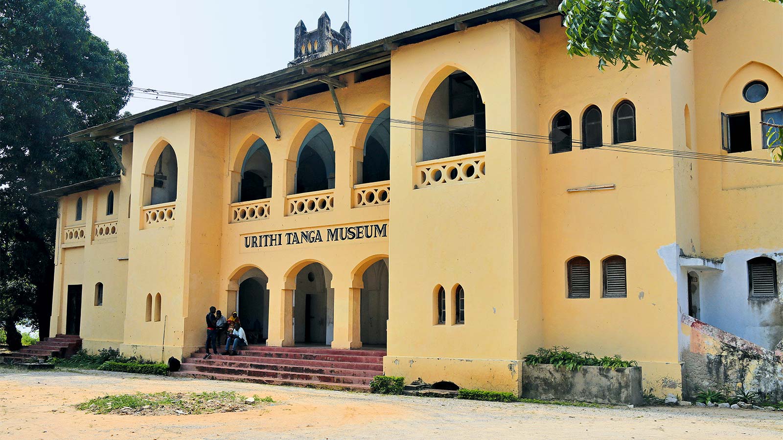 Das „Urithi“ Museum in Tanga, das im ehemaligen Kaiserlichen Bezirksamt untergebracht ist.