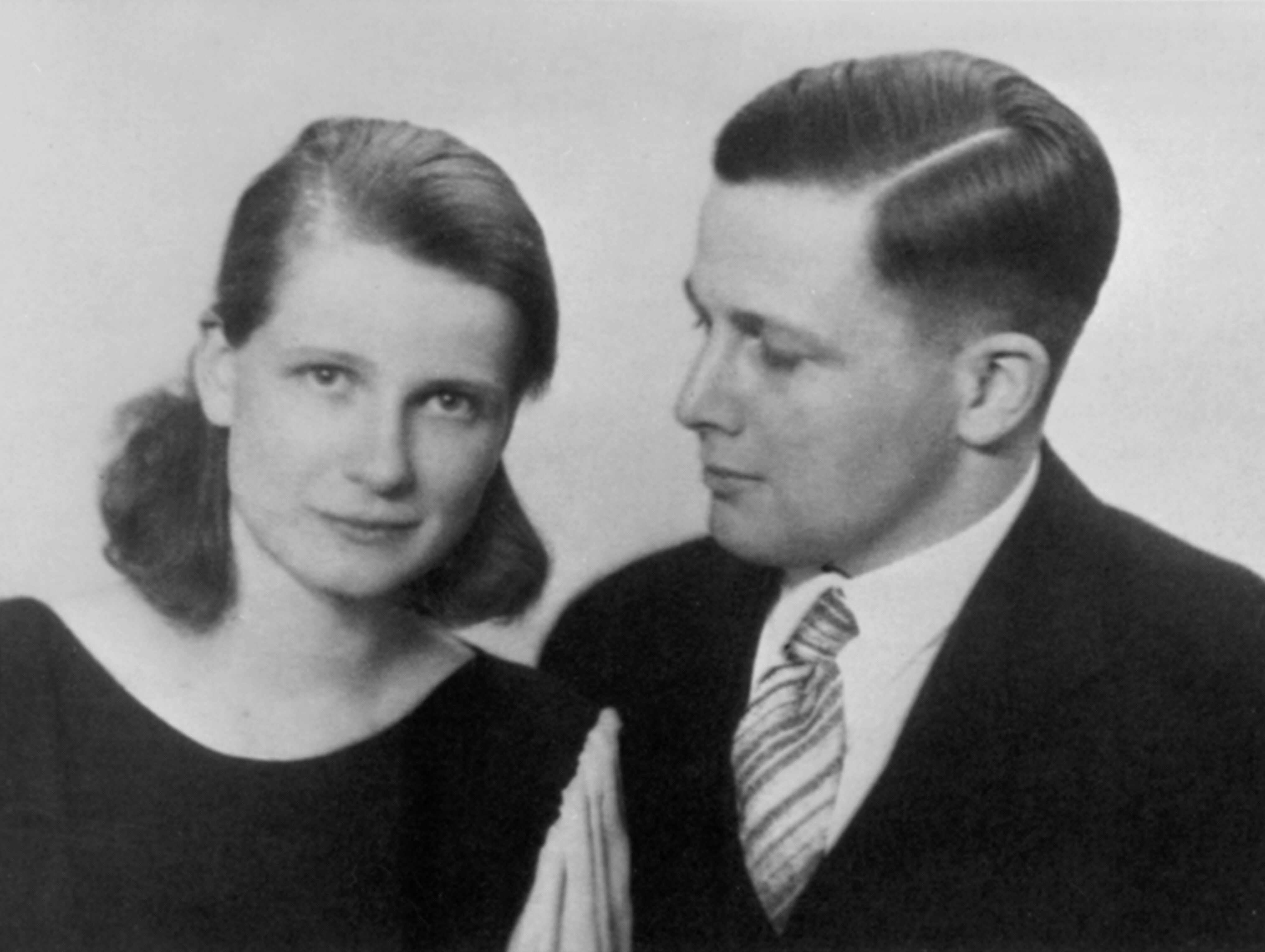 Klaus und Emmi Bonhoeffer, Verlobungsfoto von 1930