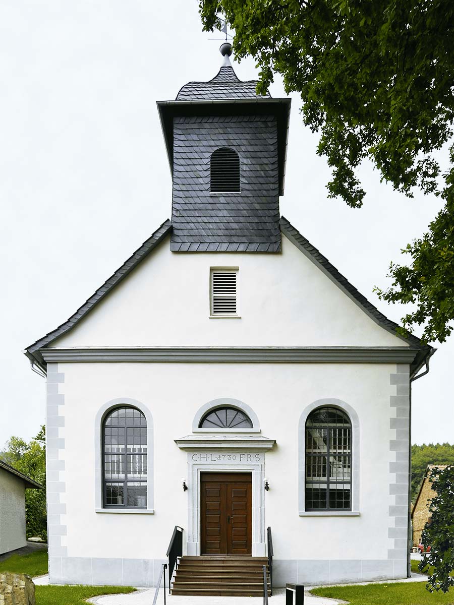 Die Waldenserkirche ist die evangelische Kirche von Gottstreu, einem Ortsteil der Gemeinde Wesertal im hessischen Landkreis Kassel.