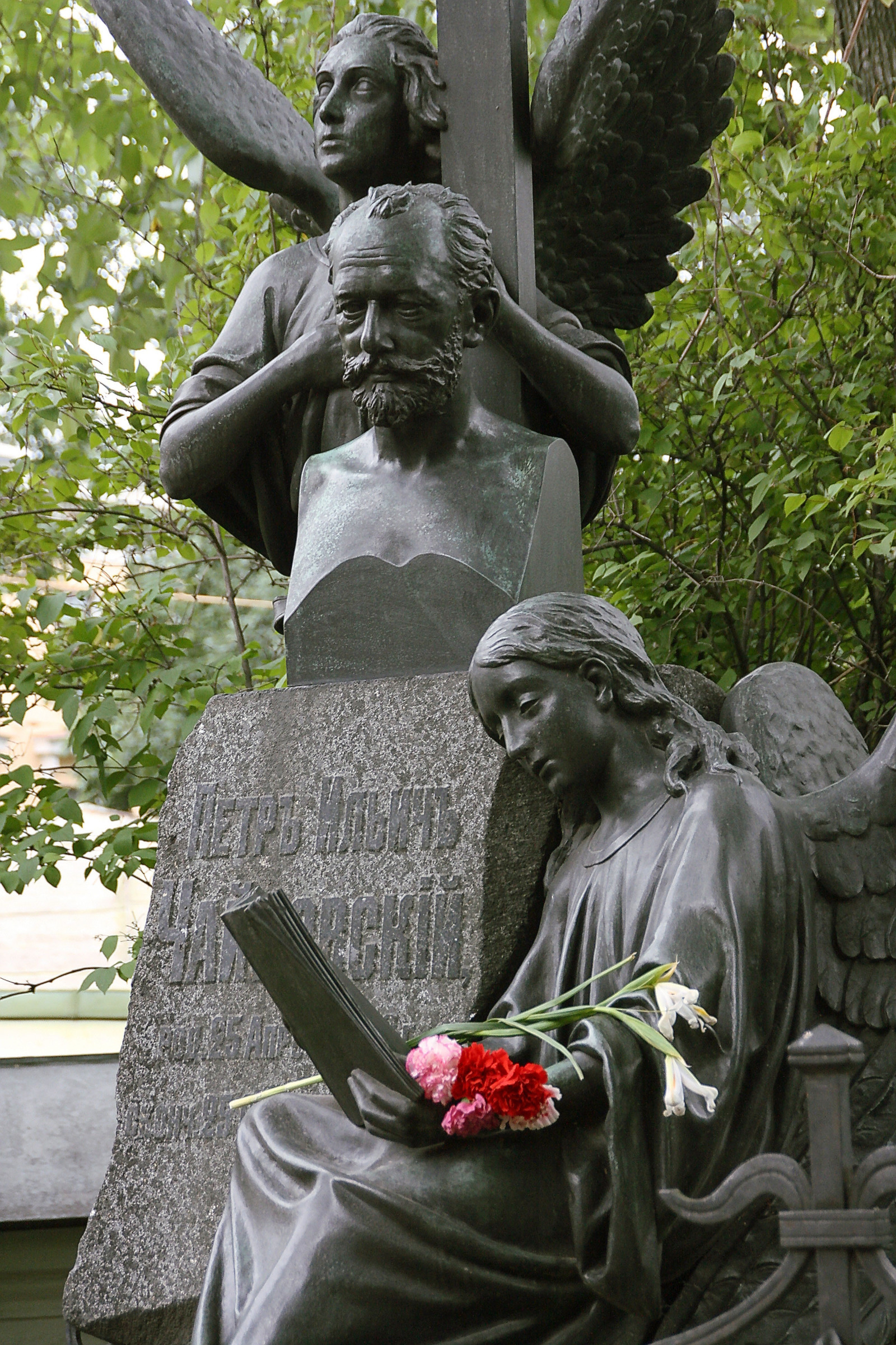 Das Grab des Komponisten Pjotr Iljitsch Tschaikowski (1840-1893) in St.Petersburg/Russland (Foto: 2019).