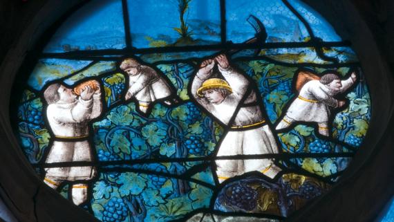 Arbeiter im Weinberg“, Glasmalerei in der Kirche Saint-Anché in Joigny/Frankreich