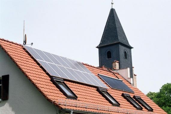 Solaranlage auf Pfarrhausdach