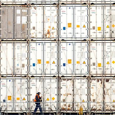 Sichtbares Wirtschaftswachstum auf einem Containerschiff im Hamburger Hafen. Foto: dpa/ Daniel Reinhardt