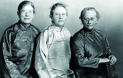 Protestantische Missionarinnen aus England in China Anfang des 20. Jahrhunderts. Foto: akg-images?
