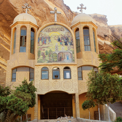Vor dem St. Simeon-Kloster in Kairo gab es im letzten Oktober bei blutigen Zusammenstößen 24 Tote. Foto: epd