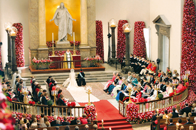 Trauung des dänischen Kronprinzen und seiner Braut 2004 in Kopenhagen. Foto: dpa