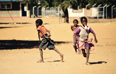 Kinder in Otjivero / Region Omaheke (Namibia).