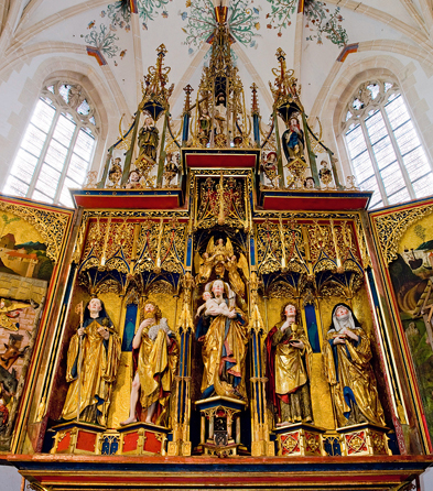 Hätte man Herzog Ulrich gehorcht, wäre der Altar der evangelisch gewordenen Klosterkirche Blaubeuren beseitigt worden. Foto: dpa/ Reinhard Schmid